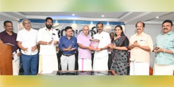 ജന്മഭൂമി പ്രസിദ്ധീകരിച്ച വിഷന്‍ അനന്തപുരി നിര്‍ദേശങ്ങള്‍ ജന്മഭൂമി എംഡി എം. രാധാകൃഷ്ണന്‍ തിരുവനന്തപുരം മേയര്‍ വി.വി. രാജേഷിന് നല്‍കി പ്രകാശനം ചെയ്യുന്നു. കെ.ബി.ശ്രീകുമാര്‍, പി.ഗീരീഷ്, കരമന ജയന്‍, ഡോ.സുരേഷ്‌കുമാര്‍, ഡെപ്യൂട്ടി മേയര്‍ ജി.എസ്. ആശാനാഥ്, കെ.സോമന്‍, ടി.ജയചന്ദ്രന്‍ സമീപം