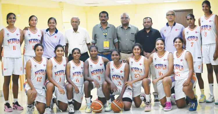 നാഷണല്‍ ബാസ്‌കറ്റ്‌ബോള്‍ വനിതാ ചാമ്പ്യന്‍ഷിപ്പില്‍ റണ്ണറപ്പായ കേരള ടീം