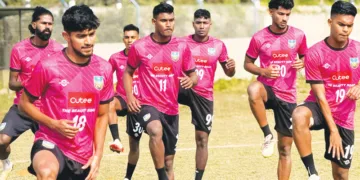 സന്തോഷ് ട്രോഫി ഫൈനല്‍സ് കളിക്കാന്‍ ആസാമിലെത്തിയ കേരള ടീം പരിശീലനത്തില്‍