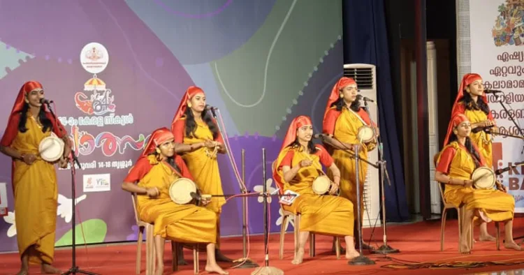 നാടന്‍പാട്ട് മത്സരത്തില്‍ നിന്ന്‌