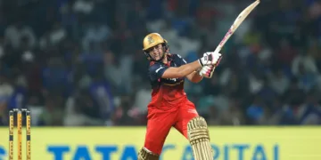 നദീന്‍ ഡി ക്ലെര്‍ക്കിന്റെ ബാറ്റിങ് പ്രകടനം