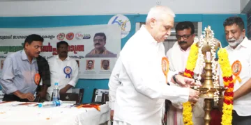 സ്വദേശി ജാഗരണ്‍ മഞ്ച് കേരള ഘടകത്തിന്റെ ആഭിമുഖ്യത്തില്‍ സംഘടിപ്പിച്ച സ്വദേശി സങ്കല്‍പ്പ് യാത്രയുടെ സമാപന സമ്മേളനം സ്വദേശി ജാഗരണ്‍ മഞ്ച് കണ്‍വീനര്‍ സി. എ. സുന്ദരം ഉദ്ഘാടനം ചെയ്യുന്നു