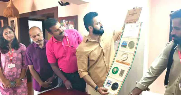 കത്തുമായി നടൻ ഉണ്ണിമുകുന്ദൻ