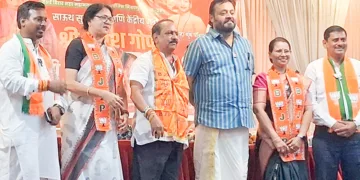 വസായിയിലെ ബിജെപി സ്ഥാനാര്‍ത്ഥികളുടെ തെരഞ്ഞെടുപ്പ് പ്രചാരണ വേദിയില്‍ കേന്ദ്രമന്ത്രി സുരേഷ് ഗോപി