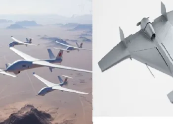 അര്‍മേനിയയിലെ ഡവാരോ എന്ന കമ്പനി നിര്‍മ്മിച്ച ഡ്രാഗണ്‍ ഫ്ലൈ 3 എന്ന ഡ്രോണ്‍ (ഇടത്ത്) ഇസ്രയേലിന്‍റെ ഹാരൊപ് ഡ്രോണ്‍ (വലത്ത്)