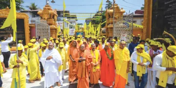 കര്‍ണാടകയിലെ മംഗലാപുരം കുദ്രോളി ഗോകര്‍ണനാഥ ക്ഷേത്രത്തില്‍ കുദ്രോളി ശ്രീനാരായണഗുരു തീര്‍ത്ഥാടനത്തിന് തുടക്കം കുറിച്ച് ശ്രീനാരായണ ധര്‍മസംഘം ട്രസ്റ്റ് പ്രസിഡന്റ് സ്വാമി സച്ചിദാനന്ദയുടെ നേതൃത്വത്തില്‍ നടന്ന ഘോഷയാത്ര.