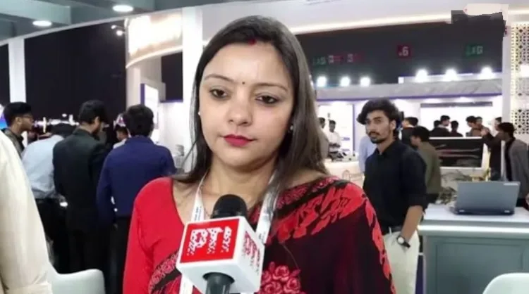 ഗാല്ഗോതിയാസ് സര്വ്വകലാശാലയിലെ പ്രൊഫ. നേഹ സിങ്ങ്