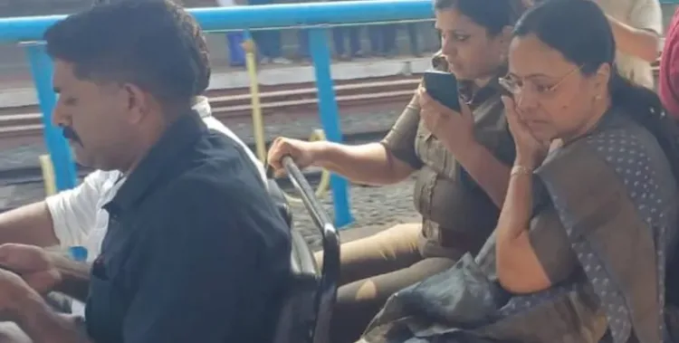 ഈ കറുപ്പോ ആ കറുപ്പ്...