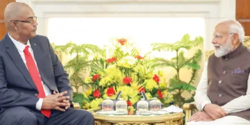 ഔദ്യോഗിക സന്ദര്‍ശനത്തിനെത്തിയ സീഷെല്‍സ് പ്രസിഡന്റ് പാട്രിക് ഹെര്‍മിനി പ്രധാനമന്ത്രി നരേന്ദ്ര മോദിയുമായി ഇന്നലെ ഹൈദരാബാദ് ഹൗസില്‍ കൂടിക്കാഴ്ച നടത്തിയപ്പോള്‍