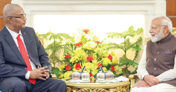 ഔദ്യോഗിക സന്ദര്‍ശനത്തിനെത്തിയ സീഷെല്‍സ് പ്രസിഡന്റ് പാട്രിക് ഹെര്‍മിനി പ്രധാനമന്ത്രി നരേന്ദ്ര മോദിയുമായി ഇന്നലെ ഹൈദരാബാദ് ഹൗസില്‍ കൂടിക്കാഴ്ച നടത്തിയപ്പോള്‍