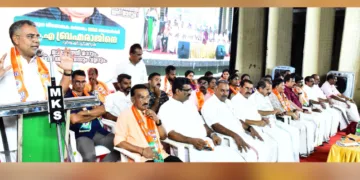 ആലുവ നിയോജക മണ്ഡലം എന്ഡിഎ സ്ഥാനാര്ത്ഥി എം.എ ബ്രഹ്മരാജിന്റെ തെരഞ്ഞെടുപ്പ് കണ്വെന്ഷന് ബിജെപി ദേശീയ വൈസ് പ്രസിഡന്റ് എ.പി. അബ്ദുള്ളക്കുട്ടി ഉദ്ഘാടനം ചെയ്യുന്നു