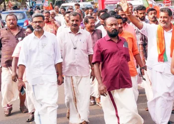 എം.വി. ഗോപകുമാര്‍ ചെറിയനാട് പഞ്ചായത്തില്‍ പ്രചരണത്തില്‍