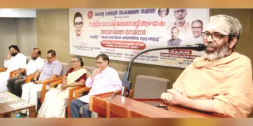 മാധവ്ജി ജന്മശതാബ്ദിയോടനുബന്ധിച്ച് ക്ഷേത്രസംരക്ഷണസമിതി സംഘടിപ്പിച്ച സെമിനാര്‍ കൊളത്തൂര്‍ അദ്വൈതാശ്രമം മഠാധിപതി സ്വാമി ചിദാനന്ദപുരി ഉദ്ഘാടനം ചെയ്യുന്നു. എം. മോഹനന്‍, എല്‍. കുസുമകുമാരി, അഡ്വ. ടി. അരുണ്‍ജോഷി, അനില്‍കുമാര്‍ വള്ളില്‍, മുല്ലപ്പള്ളി കൃഷ്ണന്‍ നമ്പൂതിരി എന്നിവര്‍ സമീപം