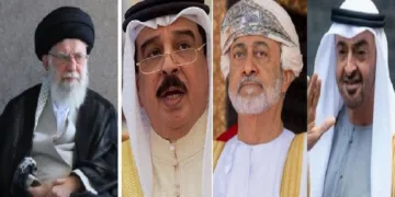 ഇറാനില്‍ കൊല്ലപ്പെട്ട ആത്മീയ നേതാവ് ആയത്തൊള്ള അലി ഖമേനി (ഇടത്ത്) ബഹ്റൈന്‍, ഒമാന്‍, യുഎഇ ഭരണാധികാരികള്‍ (ഇടത്ത് നിന്നും വലത്തോട്ട്)