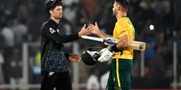 കിവീസ് നായകന്‍ സാന്റ്‌നറും ദക്ഷിണാഫ്രിക്കന്‍ നായകന്‍ മാര്‍ക്രമും