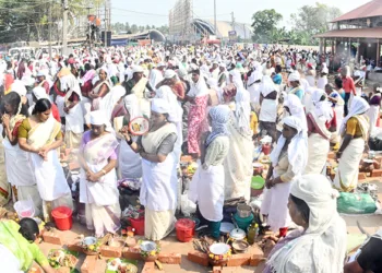 തിരുവനന്തപുരത്ത് ആറ്റുകാല്‍ പൊങ്കാലയ്ക്ക് അനുഭവപ്പെട്ട അഭൂതപൂര്‍വമായ തിരക്ക്.