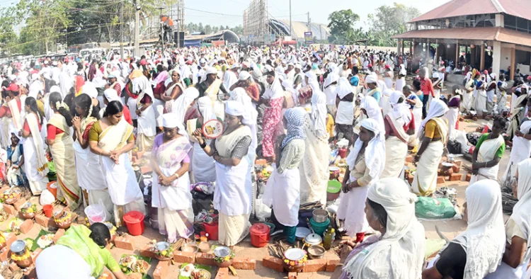 തിരുവനന്തപുരത്ത് ആറ്റുകാല്‍ പൊങ്കാലയ്ക്ക് അനുഭവപ്പെട്ട അഭൂതപൂര്‍വമായ തിരക്ക്.