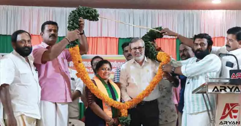 ശബരിമല സ്വർണക്കൊള്ളയ്ക്ക് പിന്നിൽ ഇടതും വലതും; സര്ക്കാര് ശ്രമിച്ചത് വിശ്വാസത്തെ കുത്തിനോവിക്കാൻ: പ്രകാശ് ജാവദേക്കര്