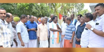 കുന്നത്തുനാട് പഞ്ചായത്തിലെ തെരഞ്ഞെടുപ്പ് പര്യടനത്തില് ബാബു ദിവാകരന് നടുമുകളില് നല്കിയ സ്വീകരണം