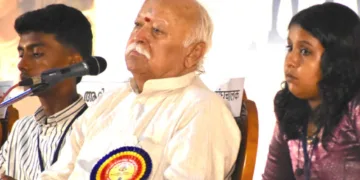 എറണാകുളം ഭാസ്‌കരീയം കണ്‍വെന്‍ഷന്‍ സെന്ററില്‍ ബാലഗോകുലം ബാലനേതൃശിബിരത്തില്‍ ആര്‍എസ്എസ് സര്‍സംഘചാലക് ഡോ. മോഹന്‍ ഭാഗവത് സംസാരിക്കുന്നു