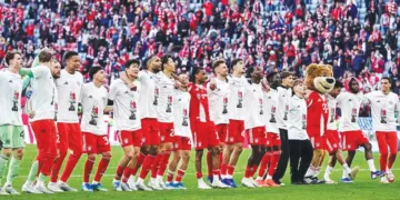 ജര്‍മന്‍ ബുന്ദെസ്‌ലിഗ കിരീടം ഉറപ്പിച്ച ബയേണ്‍ താരങ്ങള്‍ മ്യൂണിക് സ്റ്റേഡിയത്തില്‍ നടത്തിയ ആഹ്ലാദ പ്രകടനം