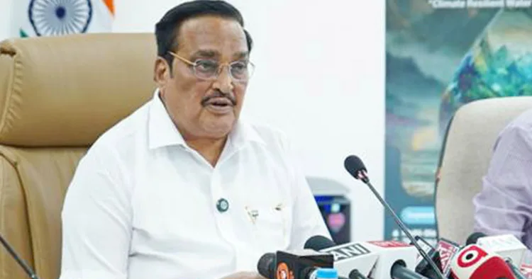 ഇന്ത്യ ഇന്റര്‍നാഷണല്‍ വാട്ടര്‍ വീക്കിനെക്കുറിച്ച് വിശദീകരിക്കാന്‍ വിളിച്ച വാര്‍ത്താസമ്മേളനത്തില്‍ കേന്ദ്ര ജലശക്തി മന്ത്രി സി.ആര്‍. പാട്ടീല്‍ സംസാരിക്കുന്നു.