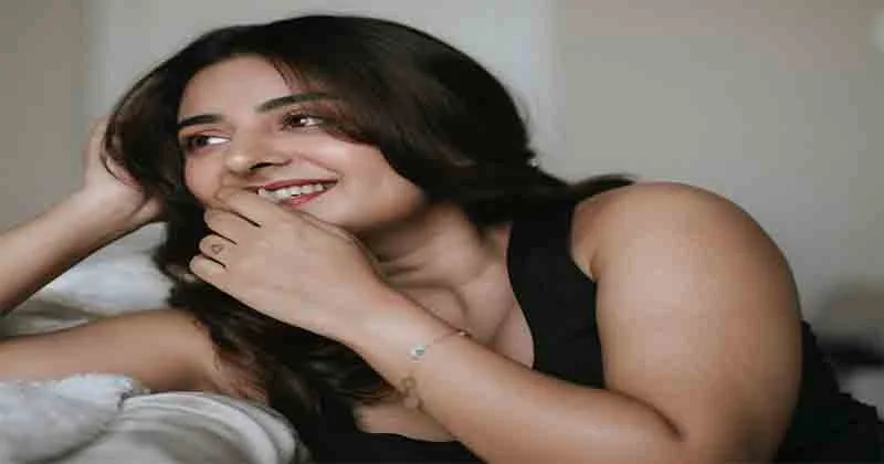 സിനിമയിൽ ‘നായികയാകാൻ തുണി കുറയ്‌ക്കുന്നു’; സോഷ്യൽ മീഡിയയിലെ വിമർശകർക്ക് മറുപടിയുമായി എസ്തർ അനിൽ