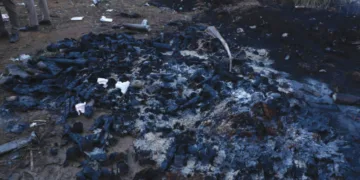 സ്‌ഫോടനം നടന്ന വെടിക്കെട്ട് പുരകളിലൊന്ന്
കത്തിയമര്‍ന്ന നിലയില്‍