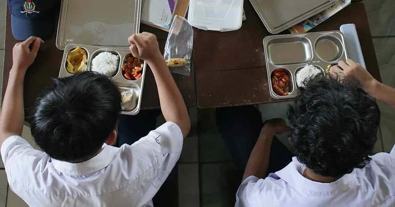 ഒഡീഷയിൽ സ്കൂളിൽ ഭക്ഷ്യവിഷബാധ: അഞ്ചാം ക്ലാസുകാരി മരിച്ചു, മുഖ്യമന്ത്രി ഉന്നതതല അന്വേഷണത്തിന് ഉത്തരവിട്ടു