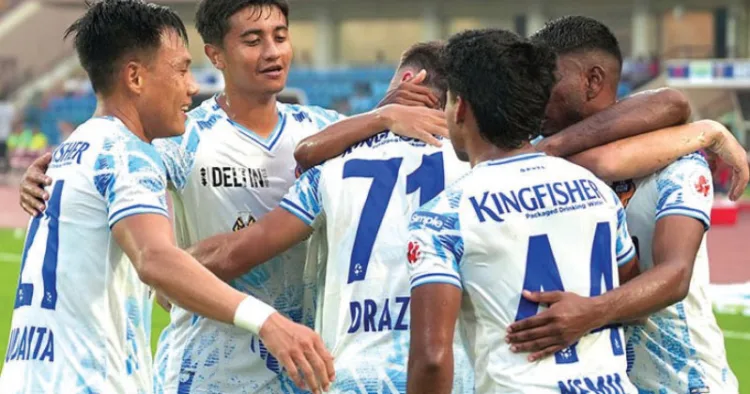 നോര്‍ത്ത് ഈസ്റ്റ് യുണൈറ്റഡിനെതിരായ മത്സരത്തില്‍ ഗോള്‍ നേട്ടം ആഘോഷിക്കുന്ന എഫ്‌സി ഗോവ താരങ്ങള്‍