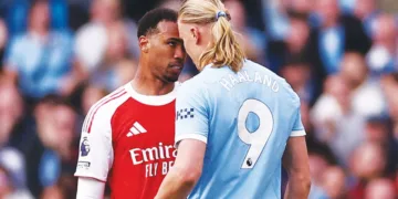 ആഴ്‌സണലിന്റെ ഗബ്രിയേല്‍ മഗള്‍ഹീസും സിറ്റിയുടെ എര്‍ലിങ് ഹാളണ്ടും മത്സരത്തിനിടെ പരസ്പരം കൈയ്യേറ്റത്തിന് മുതിര്‍ന്നപ്പോള്‍