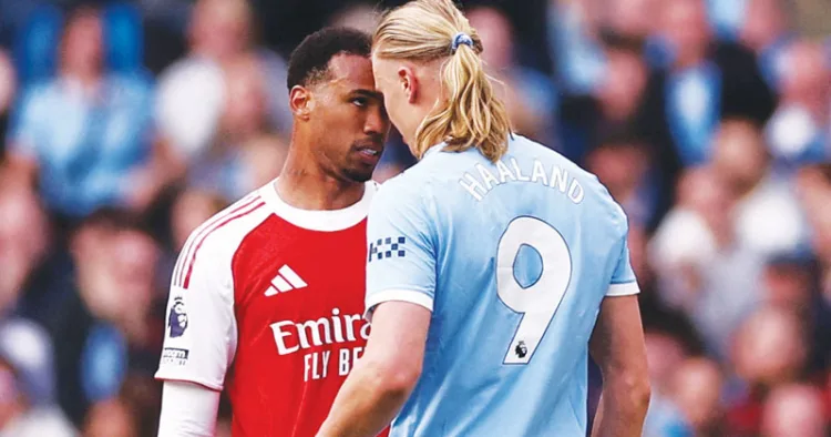 ആഴ്‌സണലിന്റെ ഗബ്രിയേല്‍ മഗള്‍ഹീസും സിറ്റിയുടെ എര്‍ലിങ് ഹാളണ്ടും മത്സരത്തിനിടെ പരസ്പരം കൈയ്യേറ്റത്തിന് മുതിര്‍ന്നപ്പോള്‍