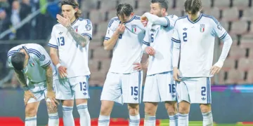 ലോകകപ്പ് ഫുട്‌ബോള്‍ 2026ല്‍ യോഗ്യത നേടാനാവാതെ വന്നതോടെ നിരാശരായി നില്‍ക്കുന്ന ഇറ്റാലിയന്‍ താരങ്ങള്‍