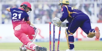 രാജസ്ഥാന്‍ ബാറ്റര്‍ ധ്രുവ് ജുറെലിനെ കൊല്‍ക്കത്ത വിക്കറ്റ് കീപ്പര്‍ ടിം സെയ്‌ഫേര്‍ട്ട് സ്റ്റംപിങ്ങിലൂടെ പുറത്താക്കുന്നു