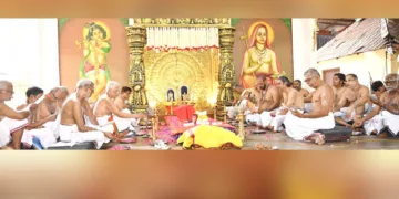 കാലടി ശ്രീകൃഷ്ണസ്വാമി ക്ഷേത്രത്തില്‍ നടക്കുന്ന കനകധാരായജ്ഞം