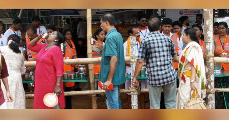 പൂരനഗരിയില്‍ സേവാഭാരതിയുടെ ഔഷധ കുടിവെള്ള വിതരണം