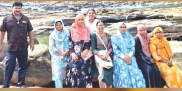 വാല്‍പ്പാറയില്‍ അപകടത്തില്‍പ്പെട്ടവര്‍ വിനോദയാത്രയ്ക്കിടെ സാമൂഹ്യമാധ്യമത്തില്‍ പങ്കുവച്ച ചിത്രം