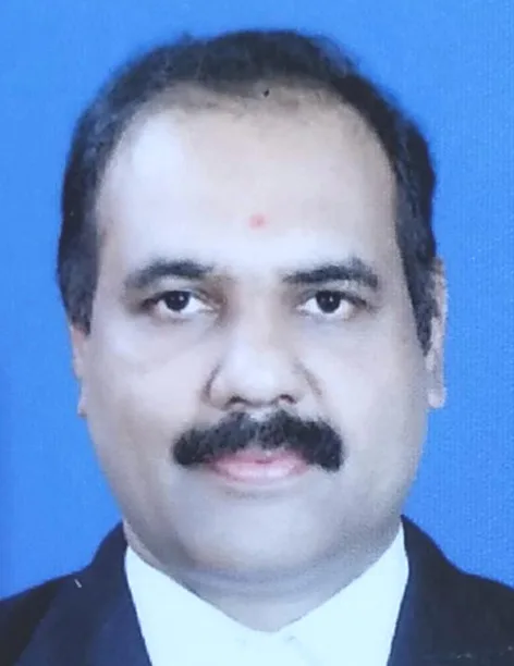 അഡ്വ. പി. മുരളീധരന്‍, കോഴിക്കോട്