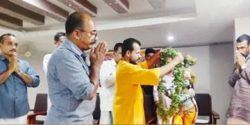 ബാലഗോകുലം ഉത്തര കേരളം സംസ്ഥാന വാര്ഷിക സമ്മേളനത്തിന്റെ സ്വാഗതസംഘരൂപീകരണ യോഗം അമൃതാനന്ദമയി മഠം കാസര്കോഡ് മഠാധിപതി സ്വാമി വേദവേദ്യാമൃത ചൈതന്യ ഉദ്ഘാടനം ചെയ്യുന്നു