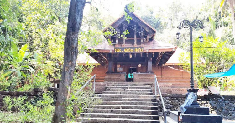 ഇക്കരെ കൊട്ടിയൂര്