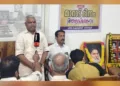 ഹിന്ദുഐക്യവേദി തമ്പാനൂര്‍ ഉപനഗരത്തിന്റെ ആഭിമുഖ്യത്തില്‍ നടന്ന മാറാട് അനുസ്മരണ സമ്മേളനം സംസ്ഥാന സംഘടനാ സെക്രട്ടറി സി. ബാബു ഉദ്ഘാടനം ചെയ്യുന്നു. സംസ്ഥാന സെക്രട്ടറി സന്ദീപ് തമ്പാനൂര്‍, ജില്ല വൈസ് പ്രസിഡന്റ് ജഗതി രാജന്‍ സമീപം