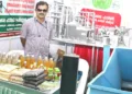 കൃഷിവൈഭവ് മേളയിലെ മാവേലിക്കര ഫാര്‍മര്‍ പ്രൊഡ്യൂസര്‍ കമ്പനിയുടെ സ്റ്റാളില്‍ ചെയര്‍മാന്‍ ഗോപന്‍ ചെന്നിത്തല