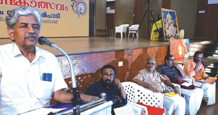 തപസ്യ പ്രതിനിധി സമ്മേളനത്തില്‍ ആര്‍എസ്എസ് ഉത്തരപ്രാന്ത കാര്യവാഹ് പി.എന്‍. ഈശ്വരന്‍ സംസാരിക്കുന്നു