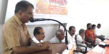 ഹിന്ദു ഐക്യവേദി കോട്ടയം ജില്ലാ സമ്മേളനം ഐക്യവേദി സംസ്ഥാന പ്രസിഡന്റ് ആര്‍.വി. ബാബു ഉദ്ഘാടനം ചെയ്ത് സംസാരിക്കുന്നു