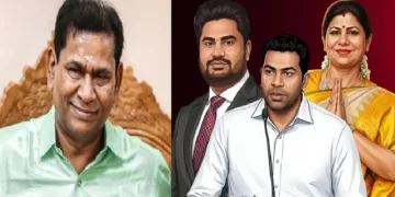 ലോട്ടറി രാജാവ് സാന്‍റിയാഗോ മാര്‍ട്ടിന്‍ (ഇടത്ത്) ഭാര്യ ലീമ റോസ് മാര്‍ട്ടിന്‍, മരുമകന്‍ ആദവ് അര്‍ജുന, മകന്‍ ജോസ് മാര്‍ട്ടിന്‍ (വലത്ത്)