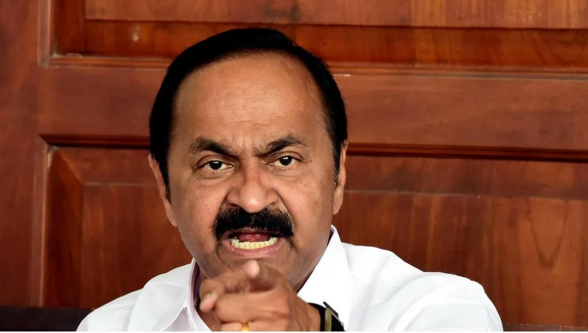 24 മണിക്കൂർ, എല്ലാ വകുപ്പും മുഖ്യമന്ത്രിയിൽ, മറ്റെല്ലാവരും വകുപ്പില്ലാ മന്ത്രിമാർ; സതീശനോടാണോ കളി!!
