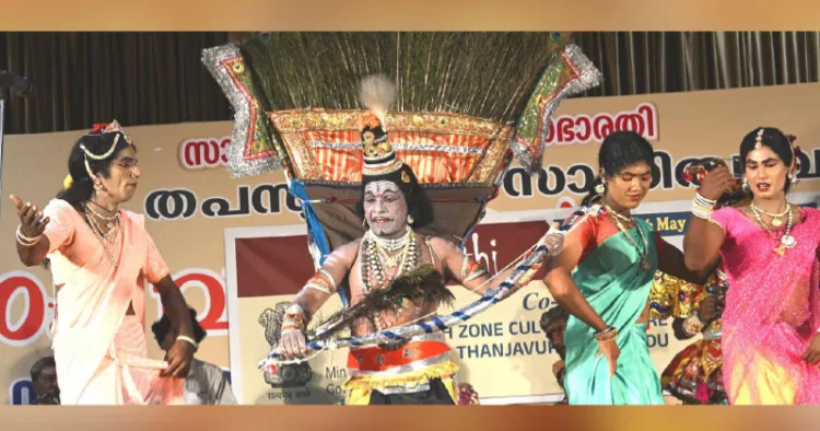 തപസ്യ സാംസ്‌കാരികോത്സവത്തിന്റെ ഭാഗമായി തമിഴ് നാടോടി നാടകം തെരുക്കൂത്ത് അരങ്ങേറിയപ്പോള്‍