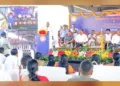 ബെംഗളൂരു- മുംബൈ എക്സ്പ്രസ് ട്രെയിന്‍ സര്‍വീസ് വെര്‍ച്ച്വലായി കേന്ദ്ര റെയില്‍വേ മന്ത്രി അശ്വിനി വൈഷ്ണവ്
ഫ്‌ലാഗ് ഓഫ് ചെയ്യുന്നു