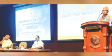 ഭാരതീയ വിദ്യാനികേതന്‍ സംസ്ഥാന പ്രതിനിധിസഭയില്‍ സംസ്ഥാന പ്രസിഡന്റ് പി. ഗോപാലന്‍കുട്ടി മാസ്റ്റര്‍ സംസാരിക്കുന്നു