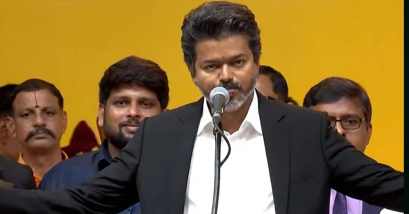 വിജയിന്റെ സത്യപ്രതിജ്ഞാ ചടങ്ങിൽ വന്ദേമാതരം ആലപിച്ചത് വിവാദത്തിൽ; ബിജെപി ബന്ധം ആരോപിച്ച് പ്രതിപക്ഷം